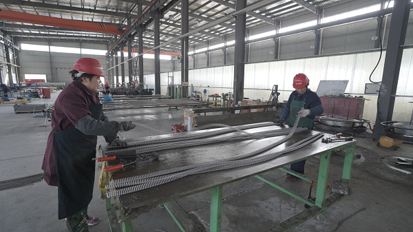 揚(yáng)州干渣機(jī)網(wǎng)帶制作現(xiàn)場(chǎng)源頭廠家來了