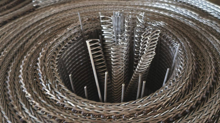 用對(duì)方法，高溫網(wǎng)帶截短維修不再難！